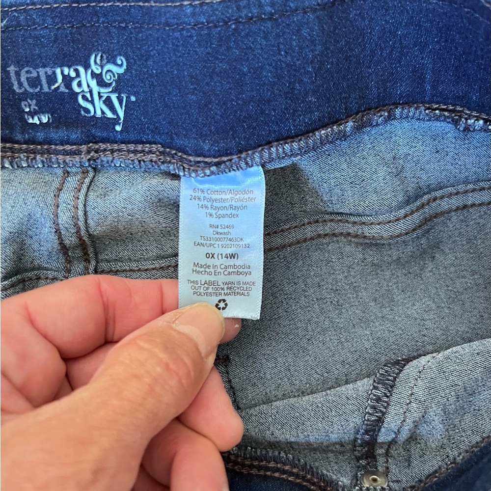 Women's Size 14W JEANS "Terra & Sky" Blue Jeggings with Stretchy Comfort ❤️ - Picture 3 of 4